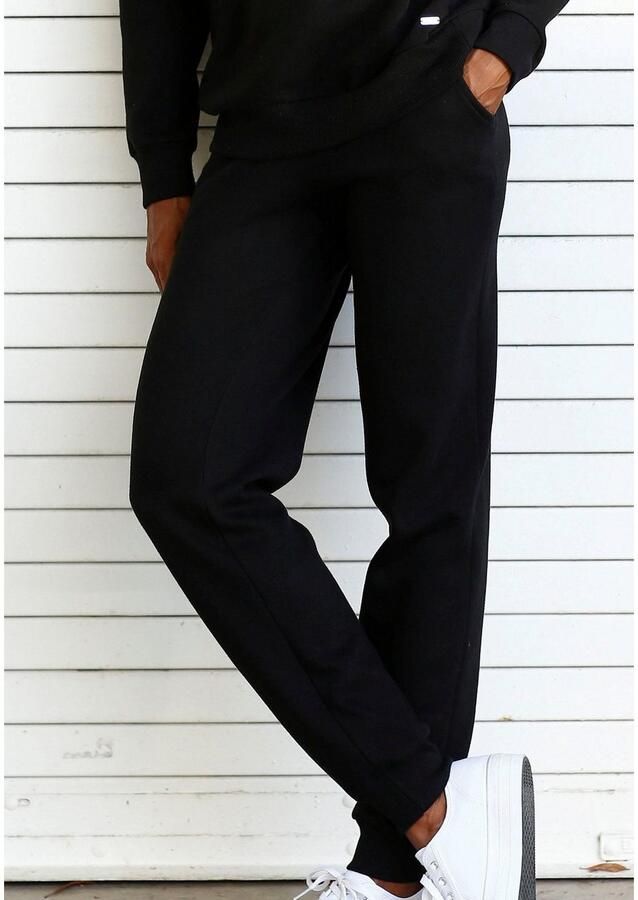 Buffalo Relaxbroek in casual vorm met zijzakken loungeanzug