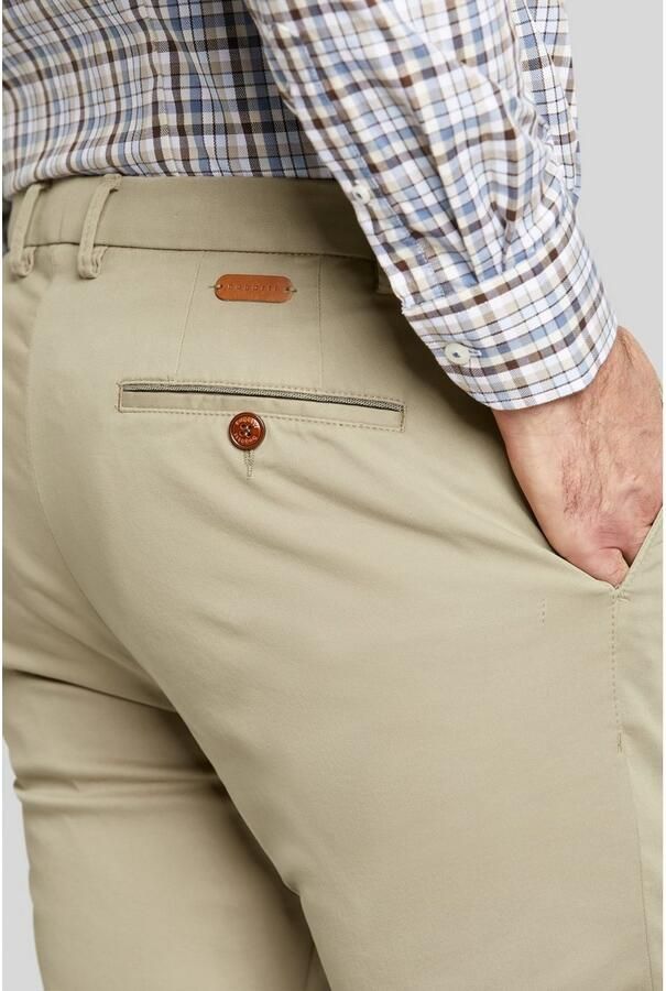 Bugatti Regular fit broek met knoop- en ritssluiting - Foto 2