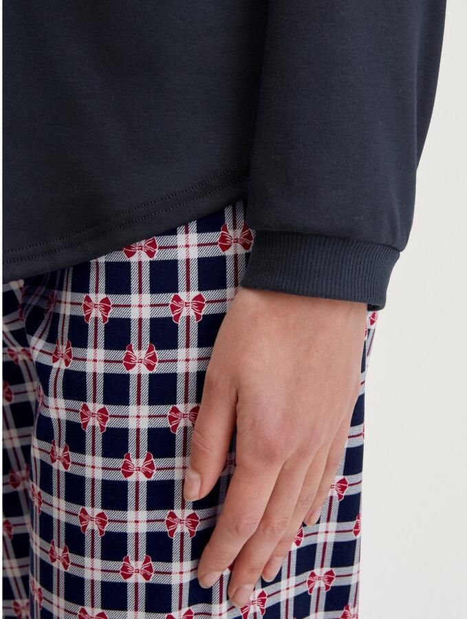 CALIDA Pyjama Family & Friends Knoopsluiting puur katoen lange mouw serafino-halslijn zacht (2-delig) - Foto 3