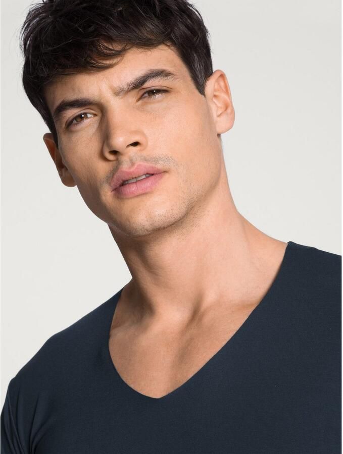 CALIDA Shirt met V-hals Clean line V-hals elastisch interlock-kwaliteit korte mouw sneldrogend - Foto 2