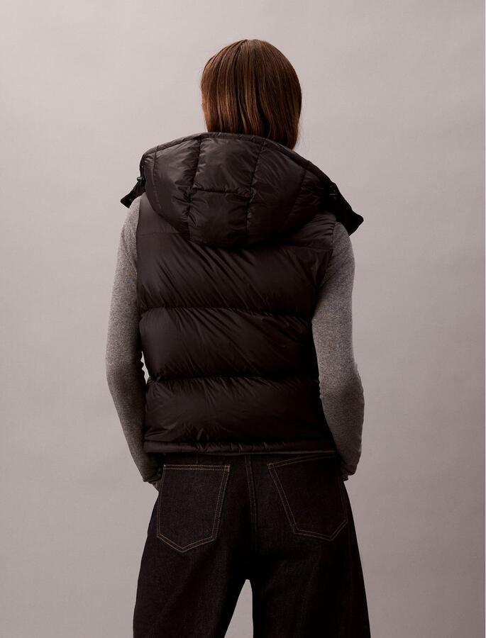 Calvin Klein Bodywarmer ESSENTIAL MIDWEIGHT PUFFER VEST met afneembare capuchon opstaande kraag - Foto 2