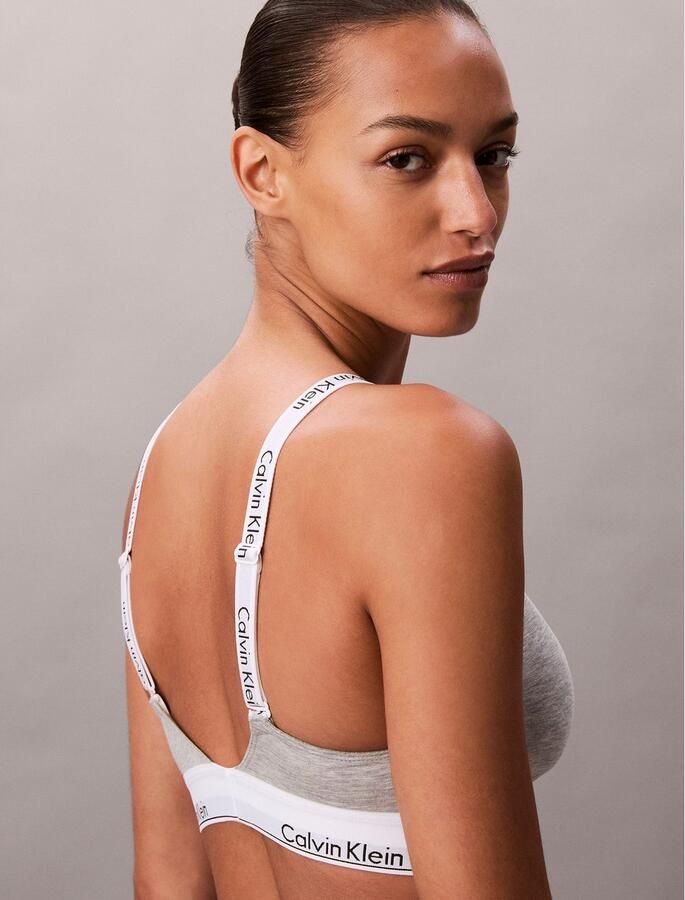 Calvin Klein Bralette LGHTLY LINED BRALETTE met een logo-opschrift - Foto 3