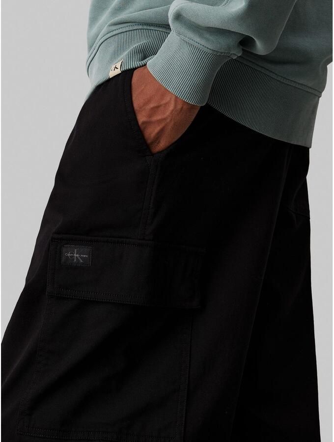 Calvin Klein Jeans Regular fit cargobroek met elastische band - Foto 2