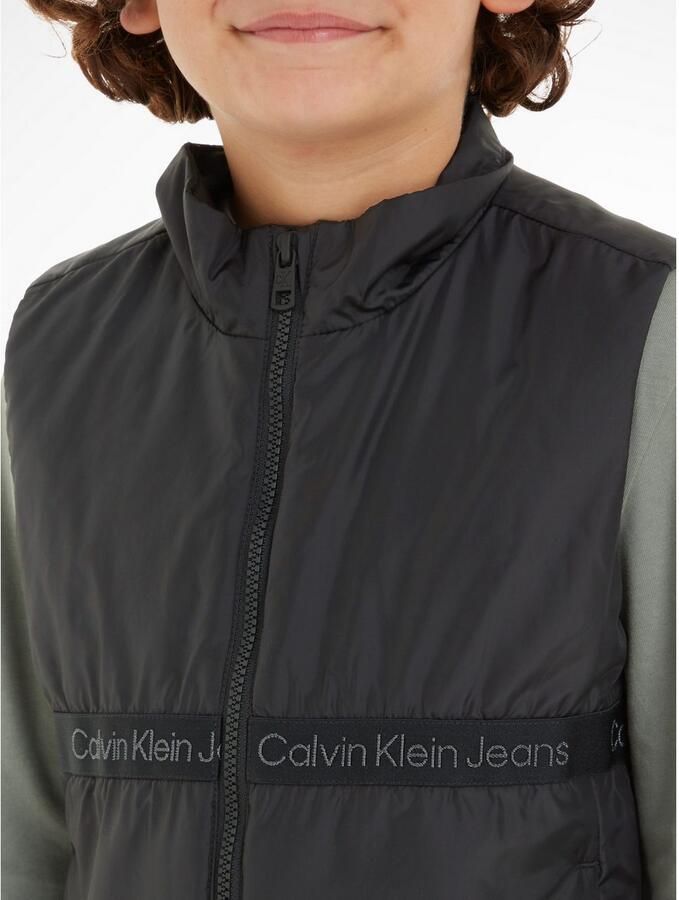 Calvin Klein Korte bodywarmer BOXY LIGHT PADDED TAPE VEST voor kinderen tot 16 jaar met merklabel - Foto 2