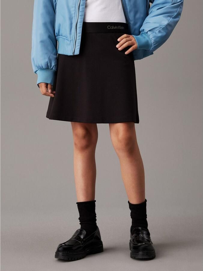 Calvin Klein Minirok LOGO TAPE FLARE PUNTO SKIRT voor kinderen tot 16 jaar met elastische tailleband - Foto 3