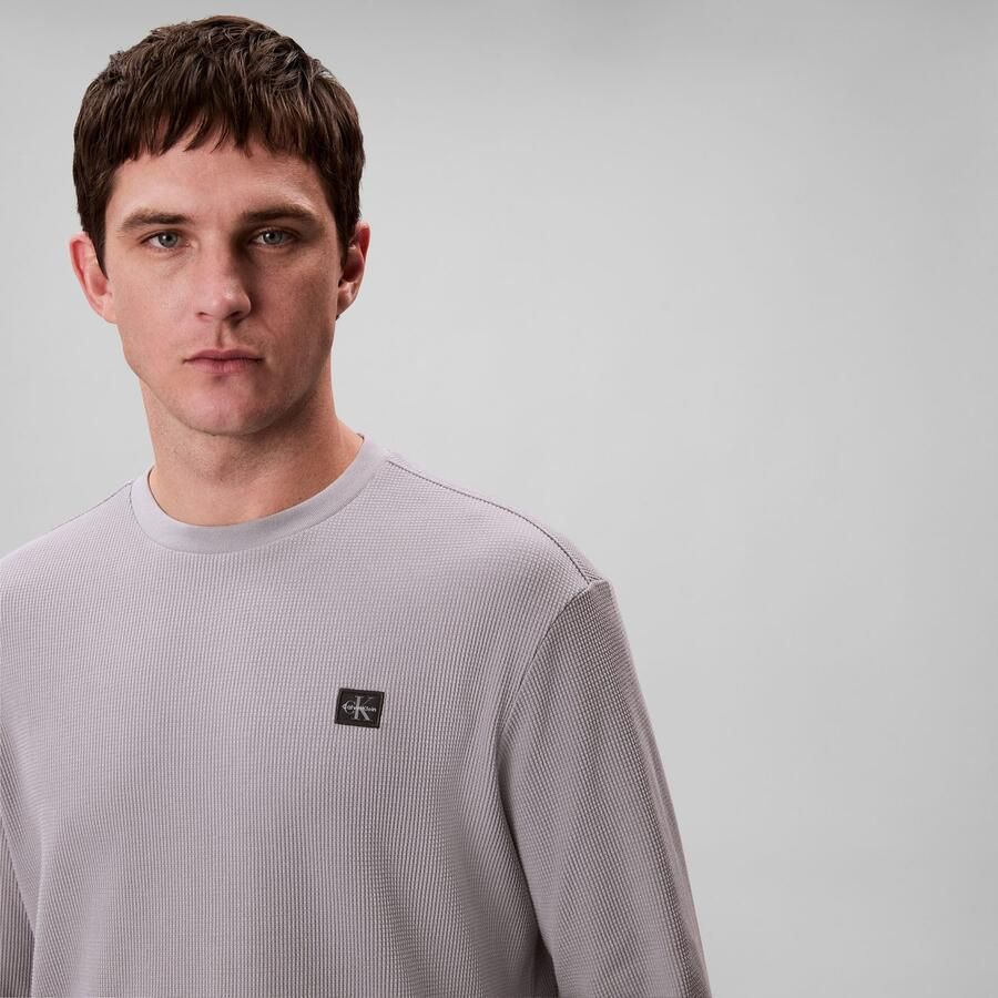 CALVIN KLEIN Heren Truien & Vesten Ls Waffle Badge Crewnk Tee Grijs - Foto 6