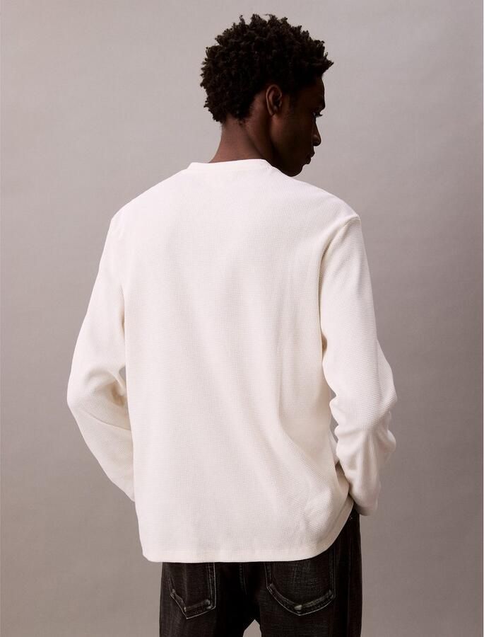 Calvin Klein Jeans T-Shirt Lange Mouw LS WAFFLE BADGE CREW LV040EM217 - Foto 10