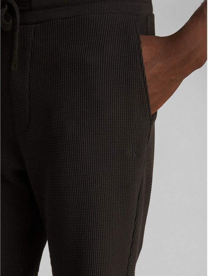 Calvin Klein Jeans Korte regular fit broek met structuurmotief - Foto 3