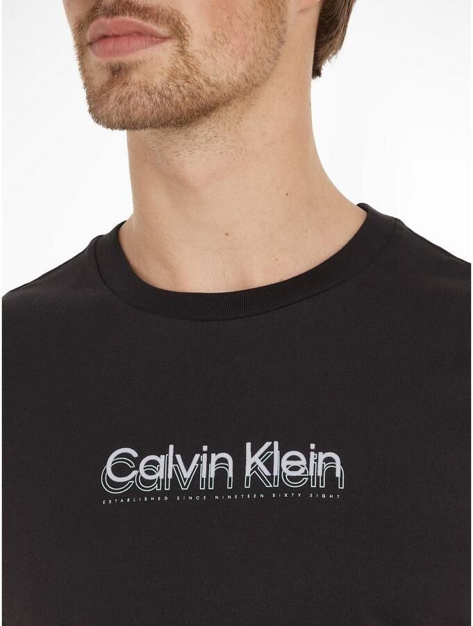 Calvin Klein T-shirt FLOCK LOGO T-SHIRT met een logo-opschrift - Foto 3