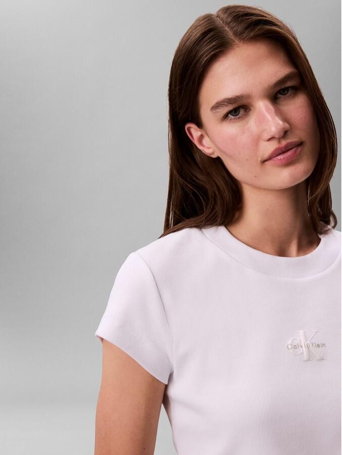 Calvin Klein Jeans T-shirt Korte Mouw MONOGRAM BABY TEE LV047AB802 - Foto 11