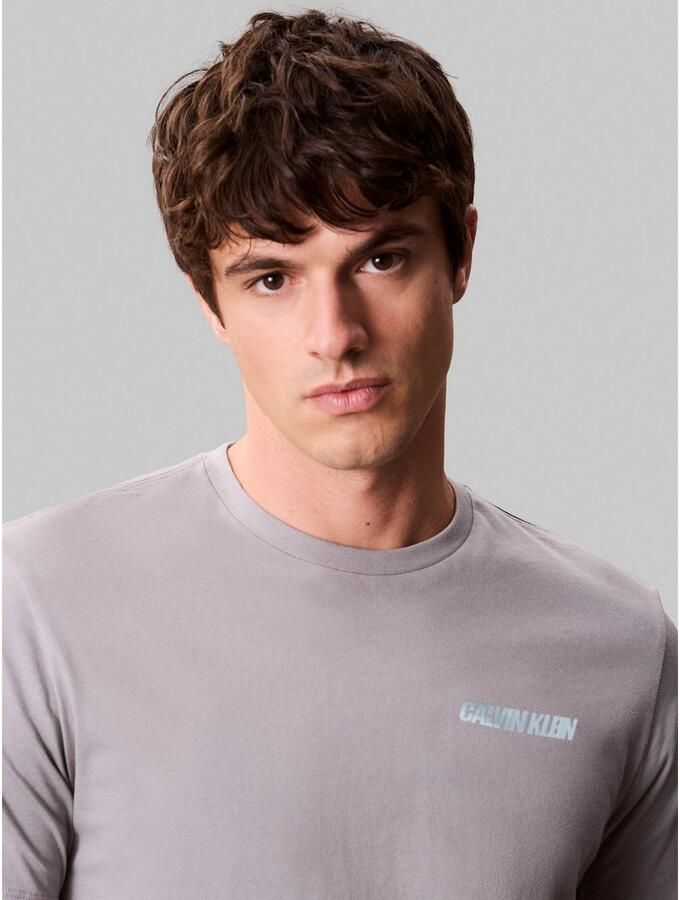 Calvin Klein T-shirt SS 30s E WRD STRTCH met grote logoprint op de rug - Foto 2