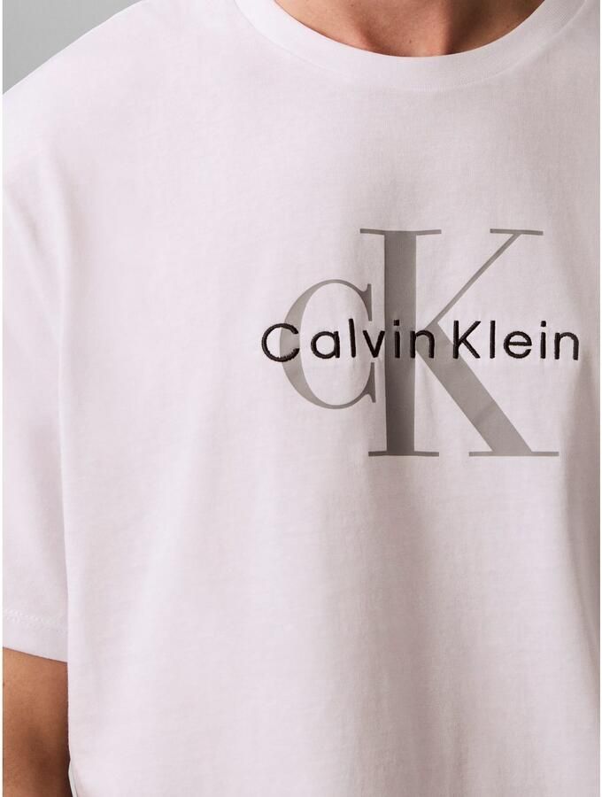 Calvin Klein T-shirt SS Hero Monologo Tee 20s Met ronde hals regular fit - Foto 9