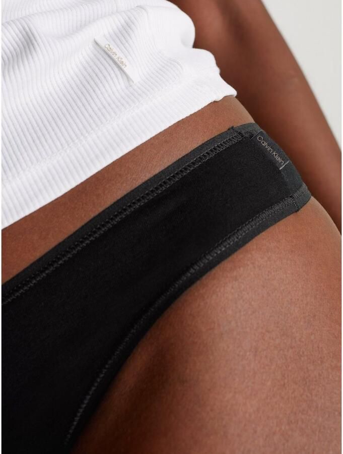 Calvin Klein Underwear String met labelstitching in een set van 3 stuks