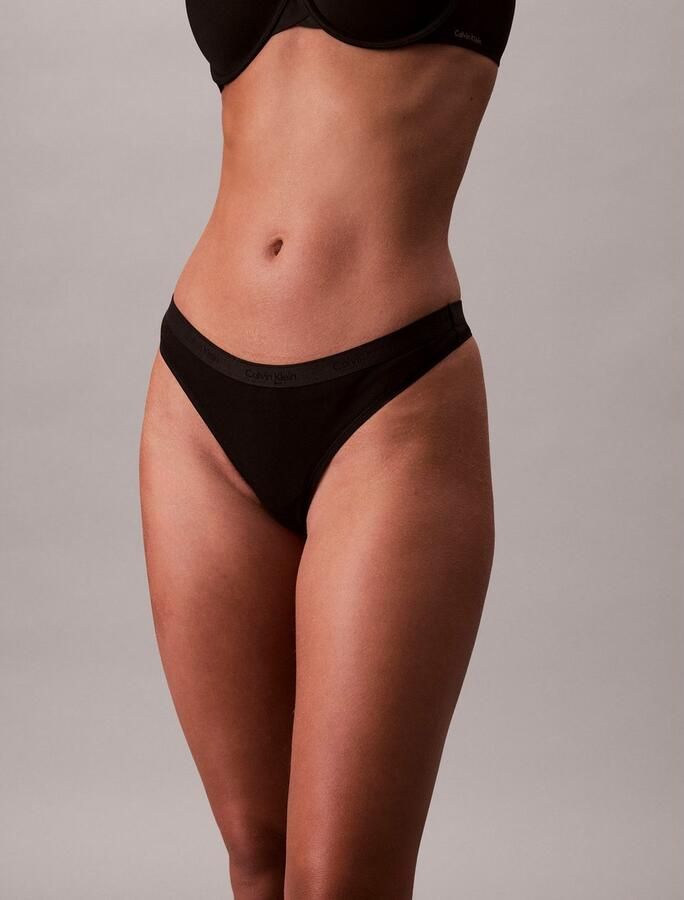 Calvin Klein Underwear Slim fit string met logostitching in een set van 5 stuks model 'Metallic' - Foto 4