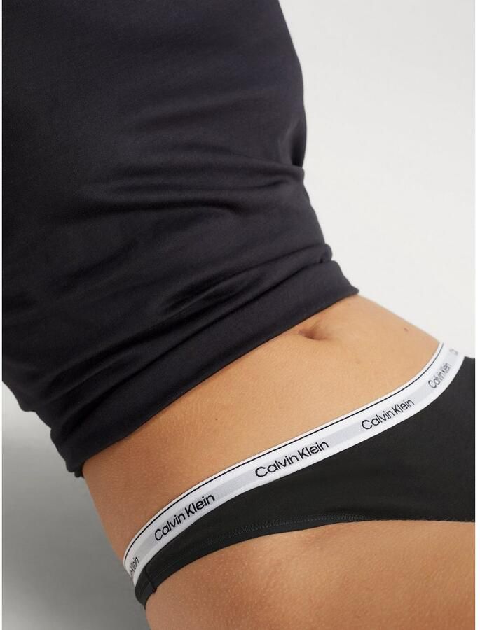 Calvin Klein Underwear String in effen design