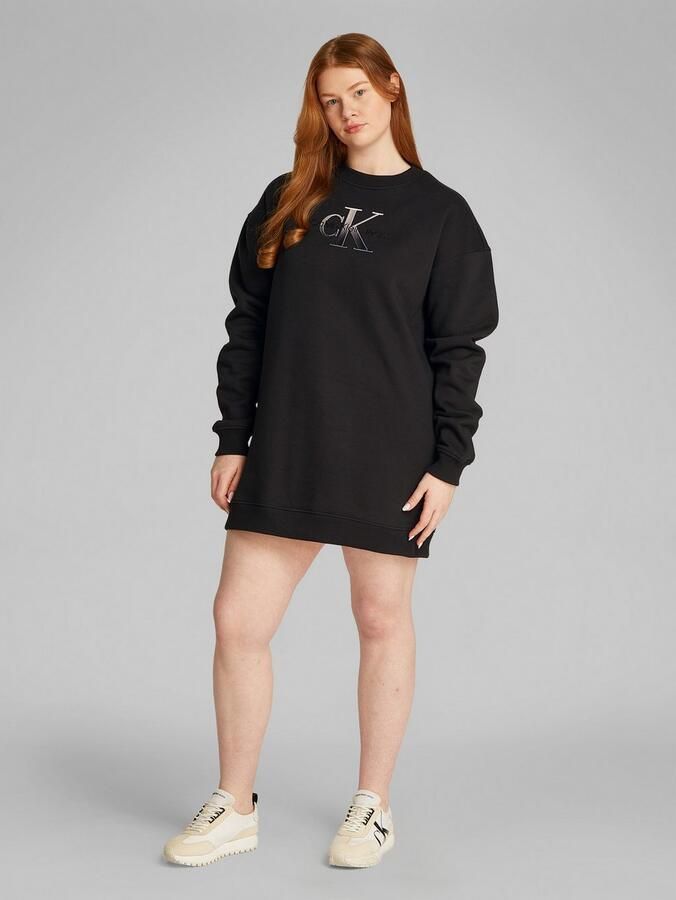 Calvin Klein Jeans Plus Sweatjurk PLUS EMBROIDERED MONOLOGO DRESS met logo borduursel in grote maten - Foto 2