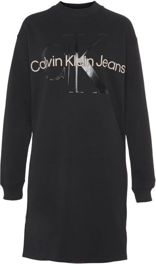 Calvin Klein Sweatjurk GLOSSY MONOGRAM CREW NECK DRESS met grote jeans logoprint
