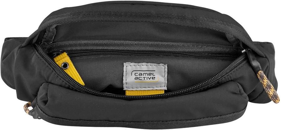 Camel active Buiktasje Terra van gerecycled nylon en volumineus aangebrachte zakken - Foto 2