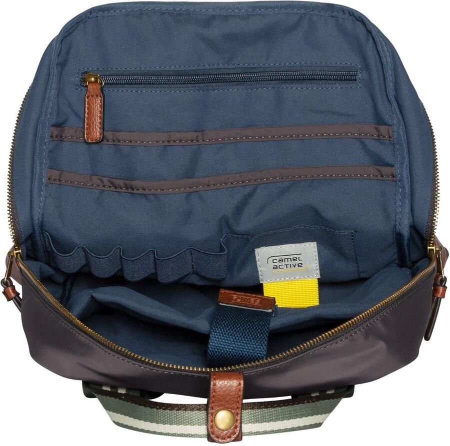 Camel active Rugzak Bari van hoogwaardig mat nylon met gestreept geweven band