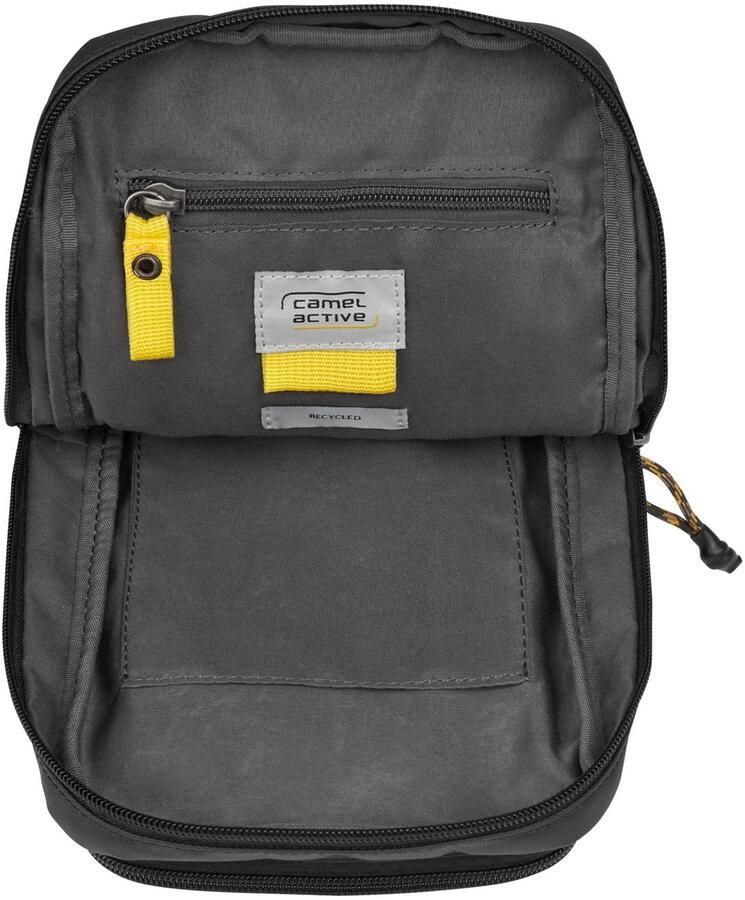 Camel active Rugzak Explore waterafstotend gerecycled nylon en reflecterende ritsen