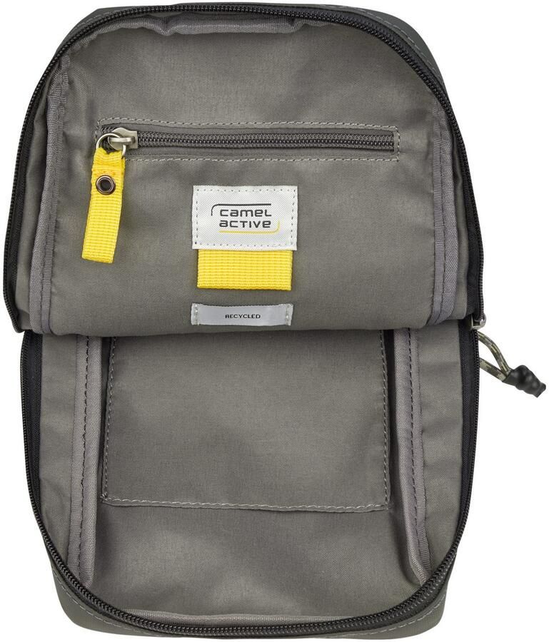 Camel active Rugzak Explore waterafstotend gerecycled nylon en reflecterende ritsen