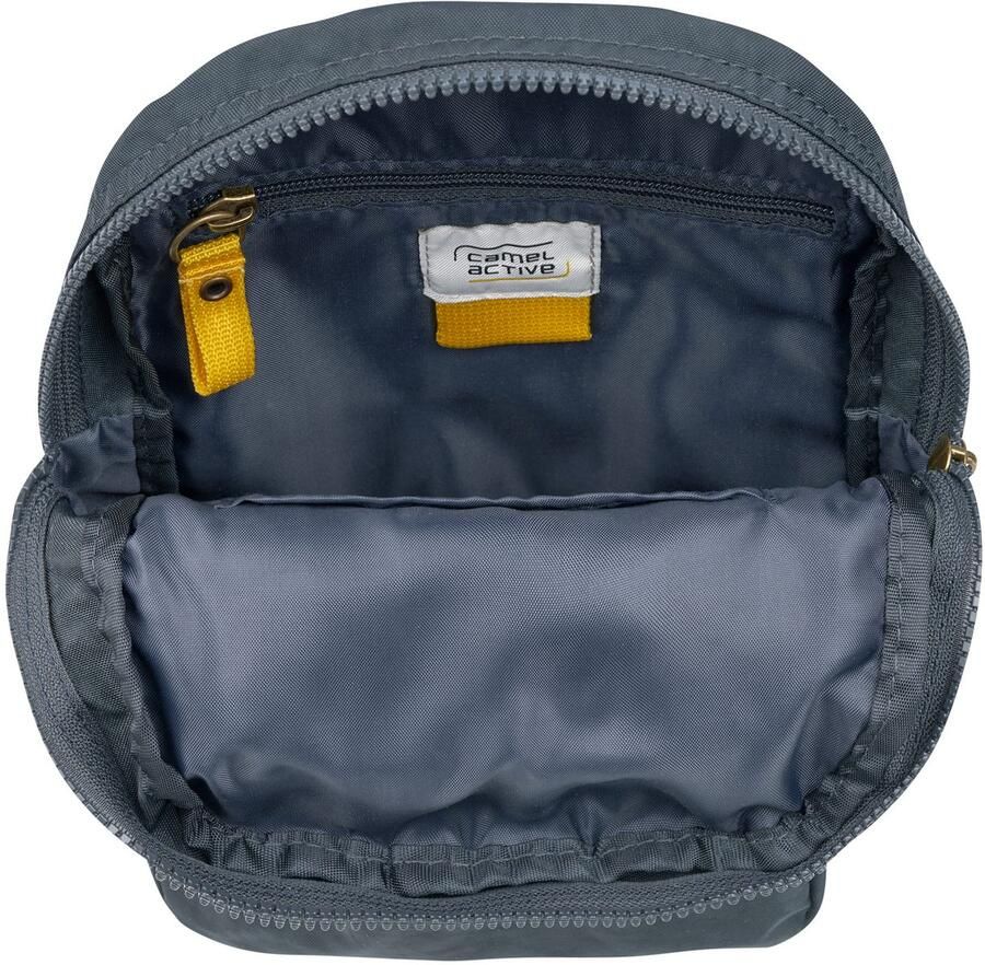 Camel active Rugzak Journey veelzijdige metgezel van robuust nylon en met licht gewicht