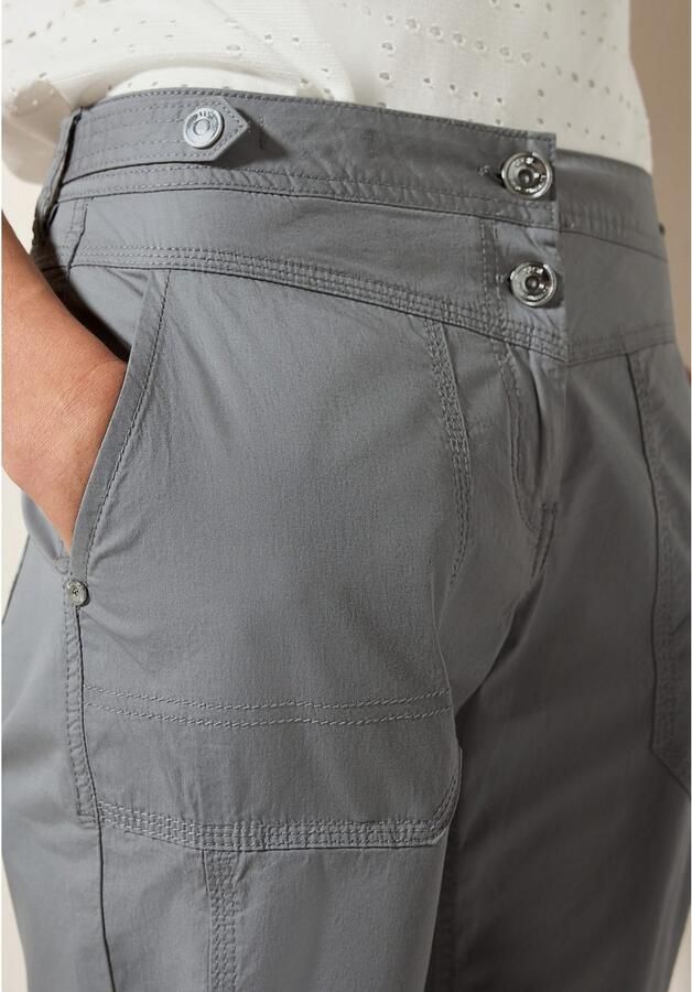 Cecil Capribroek Stijl New York Zomerbroek met knoopdetails op de band