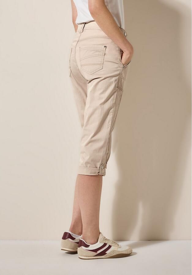 Cecil Capribroek Stijl New York Zomerbroek met knoopdetails op de band