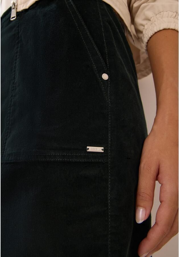 Cecil Cordrok op knielengte