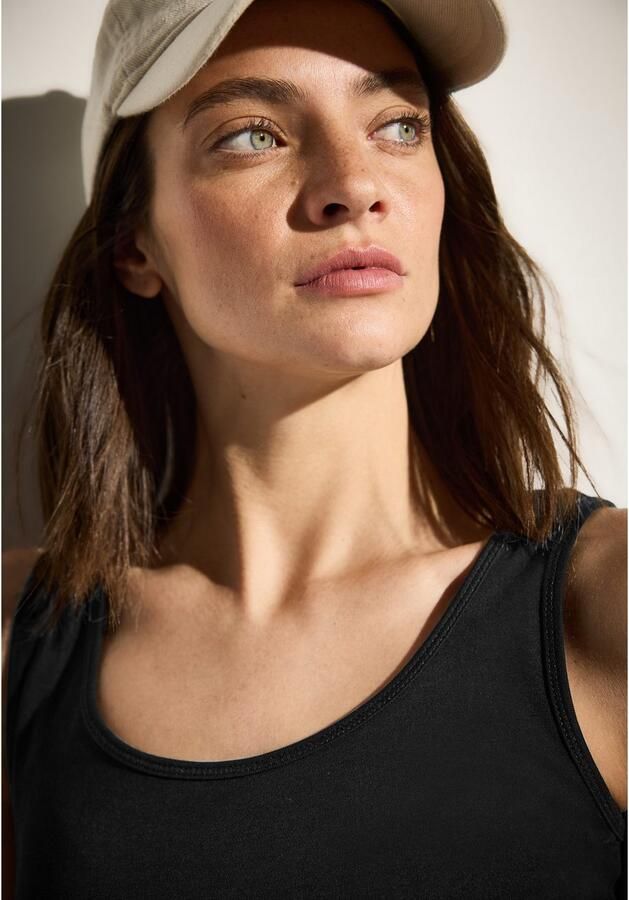 Cecil Top Stijl Linda met diepe ronde hals