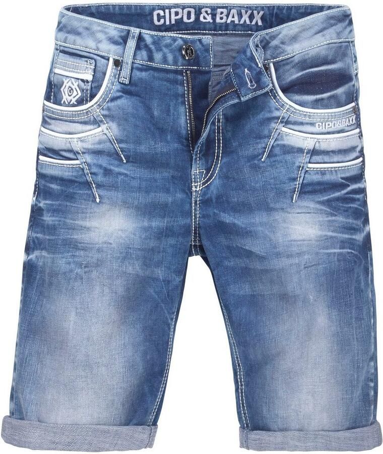 Cipo & Baxx Bermuda in denim en met markante zakken
