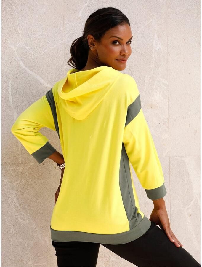 Classic Basics Sweatshirt