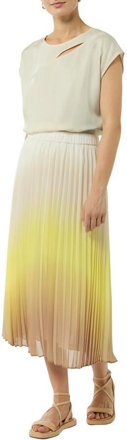 Comma T-shirt met uitsnijding aan de voorkant - Foto 5