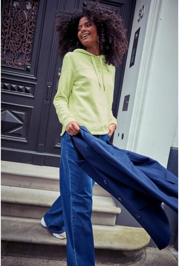 DELMAO Wijde jeans comfortabele pasvorm normale taille met contrasterende details (set 2-delig Met riem) - Foto 6