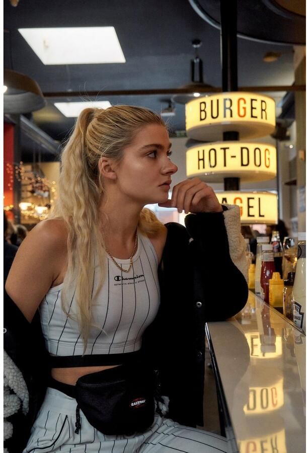 Eastpak Buiktasje SPRINGER unisex heuptas minibag in een casual look met logo-patch - Foto 4