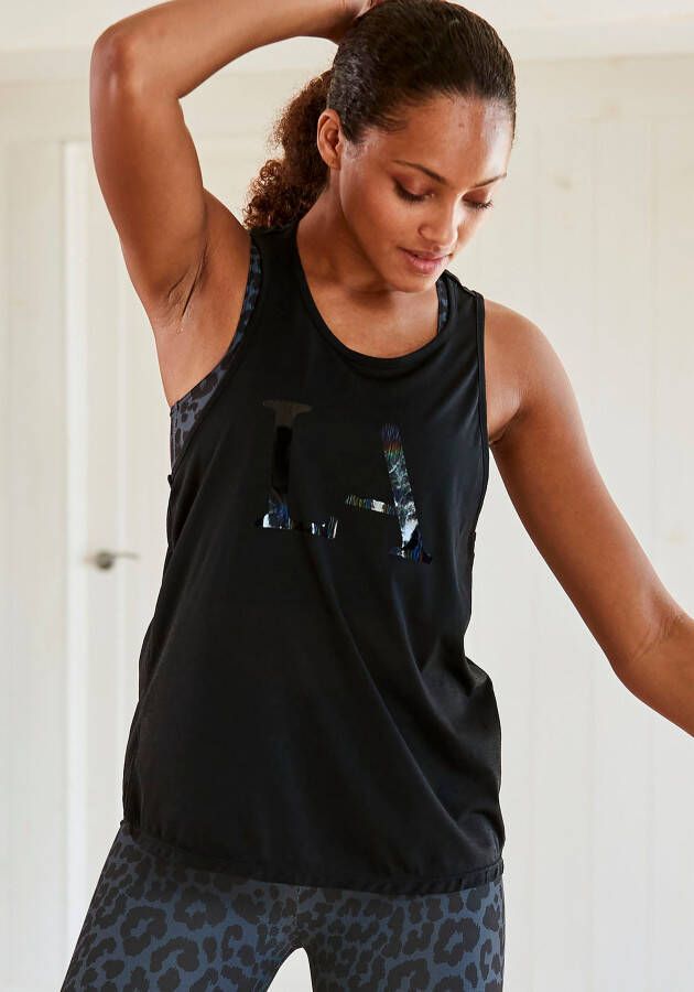 active by Lascana Functioneel shirt met cut-out achter