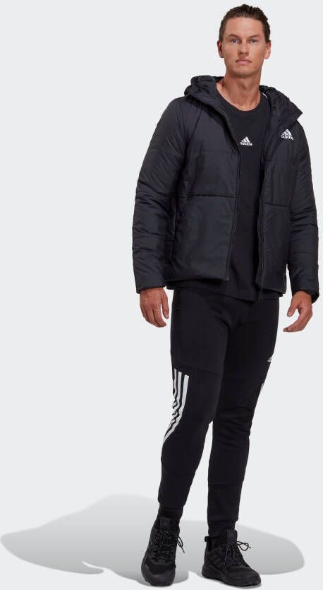 adidas Sportswear Outdoorjack BSC 3-STREPEN HOODED INSULATED