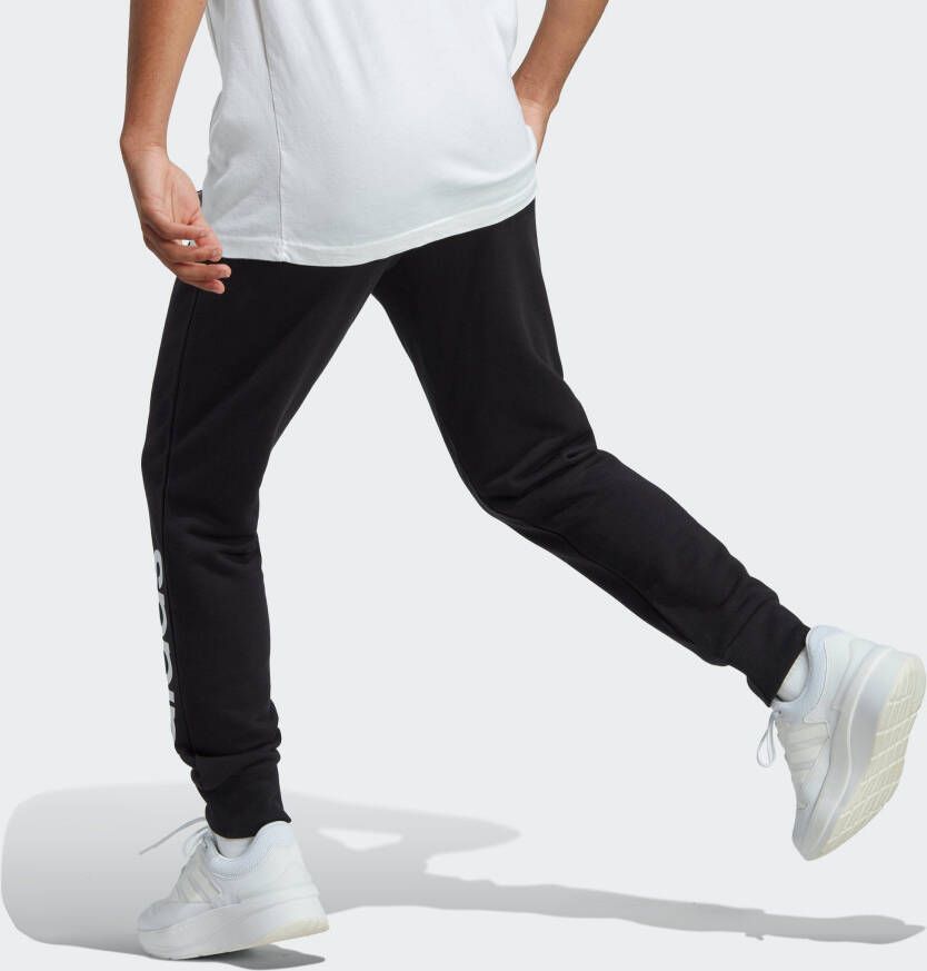 adidas Sportswear Sportbroek ESSENTIALS FRENCH TERRY TAPERED CUFF LOGO BROEK (1-delig)