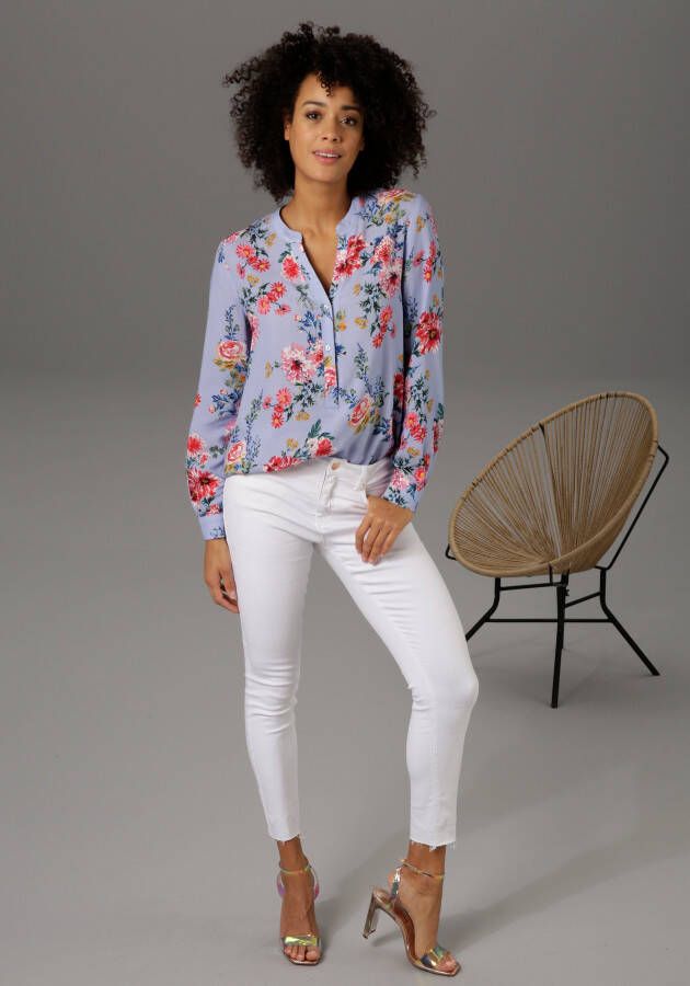 Aniston CASUAL Blouse zonder sluiting met kleurrijke bloemenprint