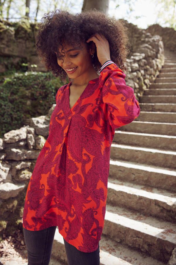 Aniston CASUAL Blouse zonder sluiting met kleurrijke royale ornamentprint