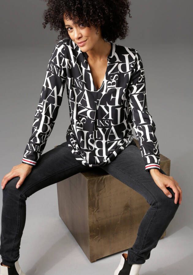 Aniston CASUAL Blouse zonder sluiting met letters gedessineerd