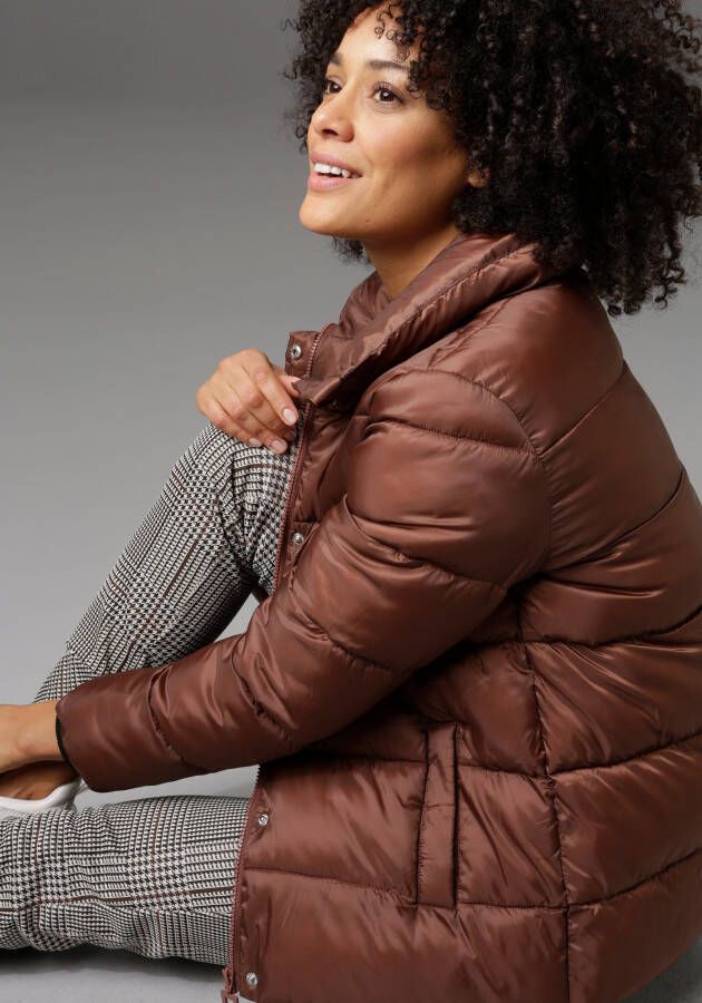 Aniston CASUAL Gewatteerde jas in een trendy two-tone dessin