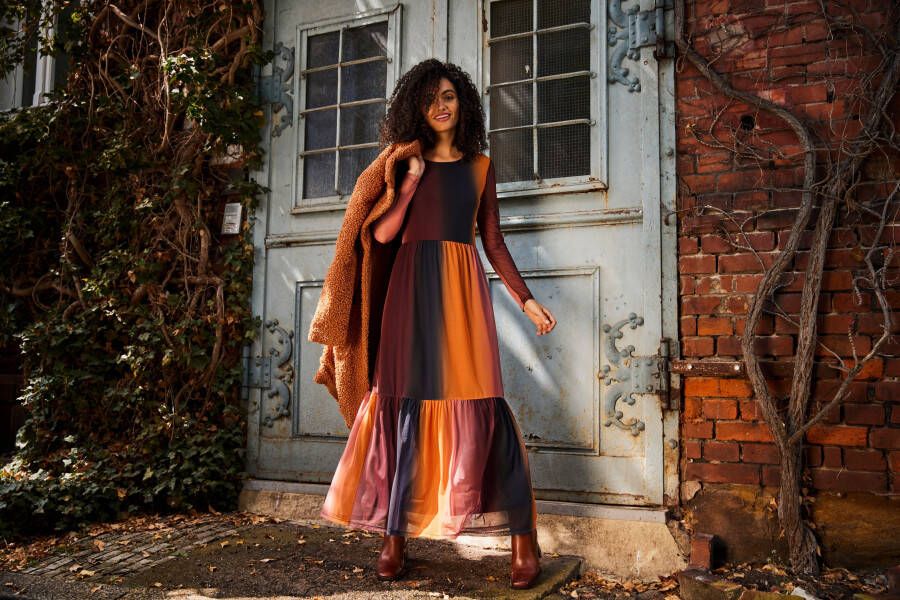Aniston CASUAL Maxi-jurk in trendy specerij-kleuren met kleurverloop