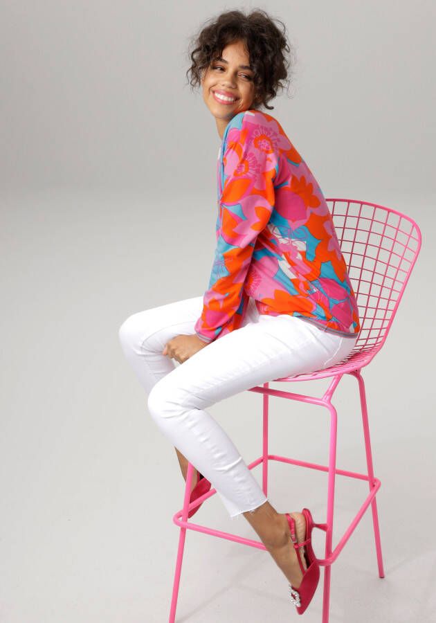 Aniston CASUAL Sweatshirt met een grote kleurrijke bloemenprint
