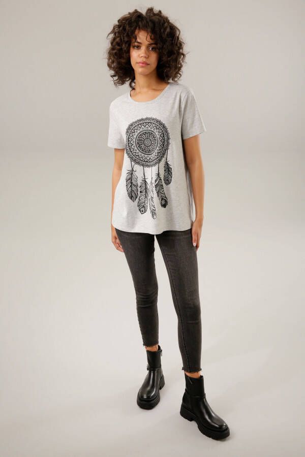 Aniston CASUAL T-shirt met mandala droomprint op de voorkant