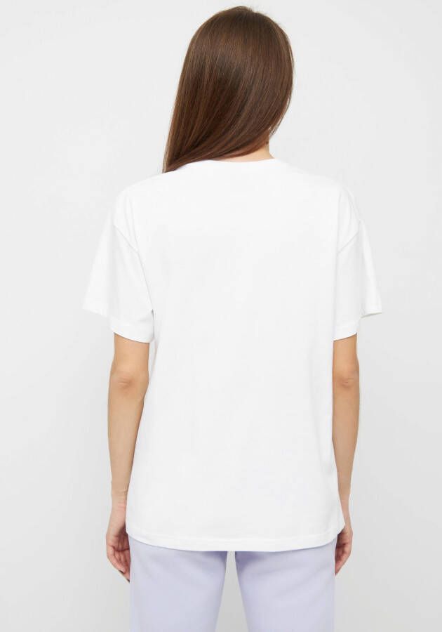 Bench. T-shirt ABELIA met stijlvol logo op de borst