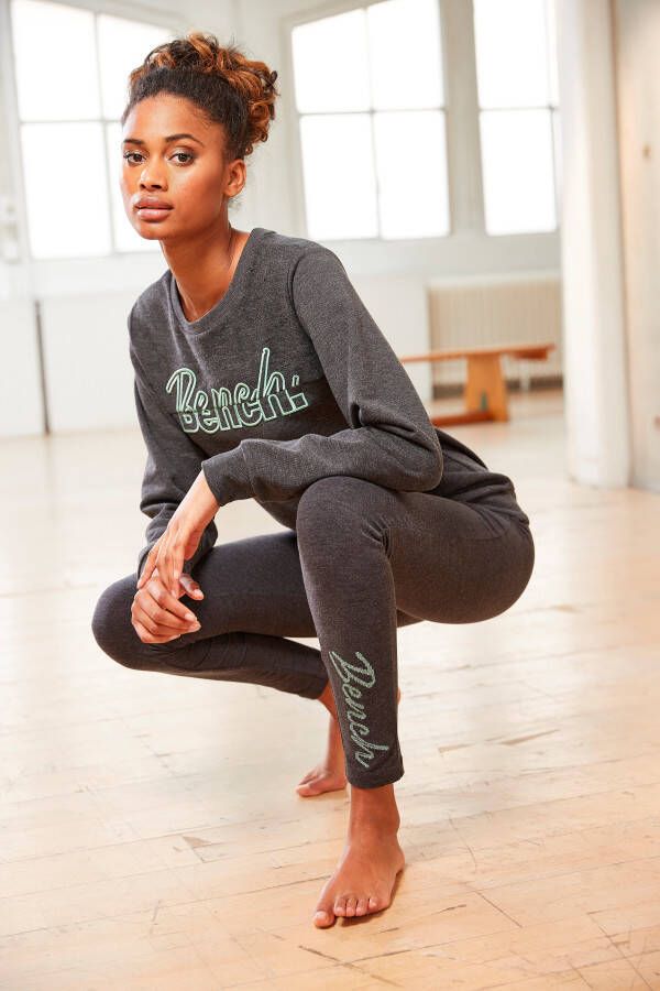 Bench. Sweatshirt met logo-borduurwerk loungepak