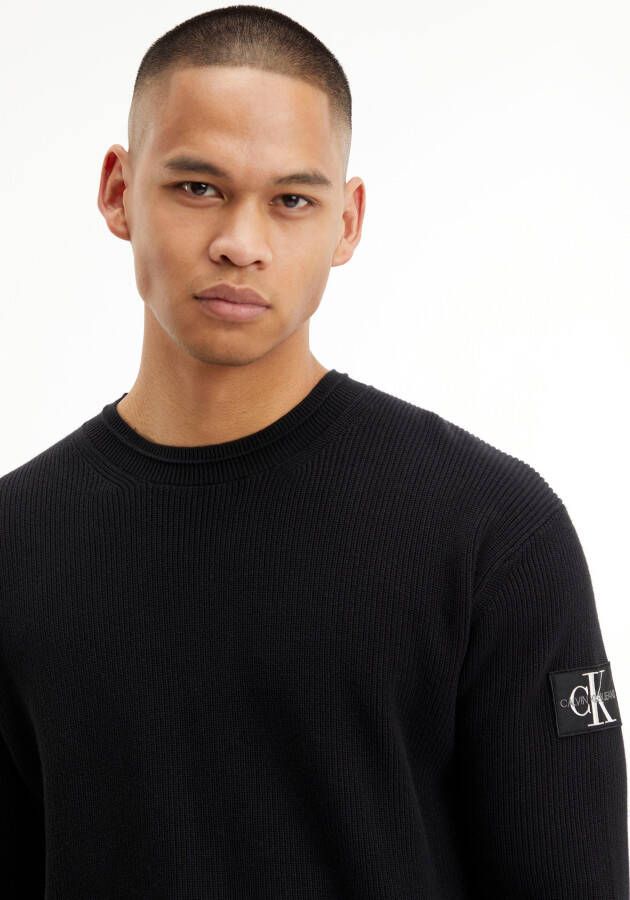 Calvin Klein Gebreide trui BADGE RAW EDGE SWEATER met een ronde hals