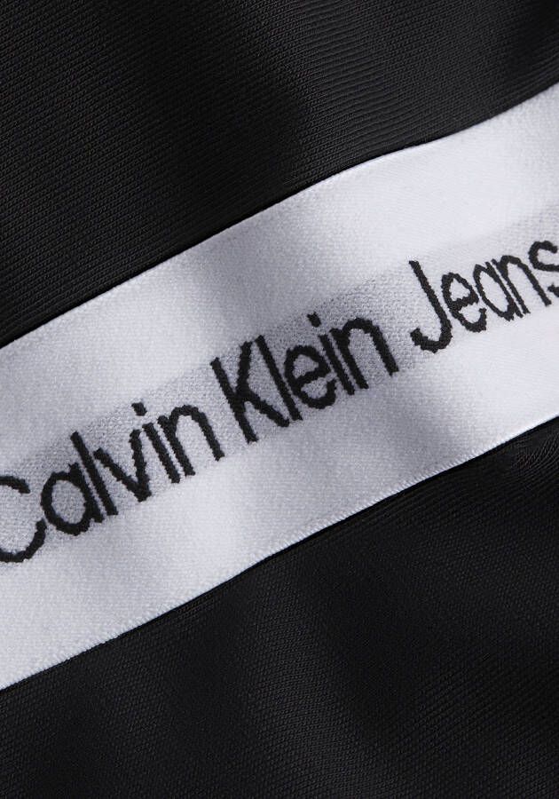 Calvin Klein Shirt met ronde hals SIDE CONTRAST TAPE TEE met opzij jeans logo-opschrift