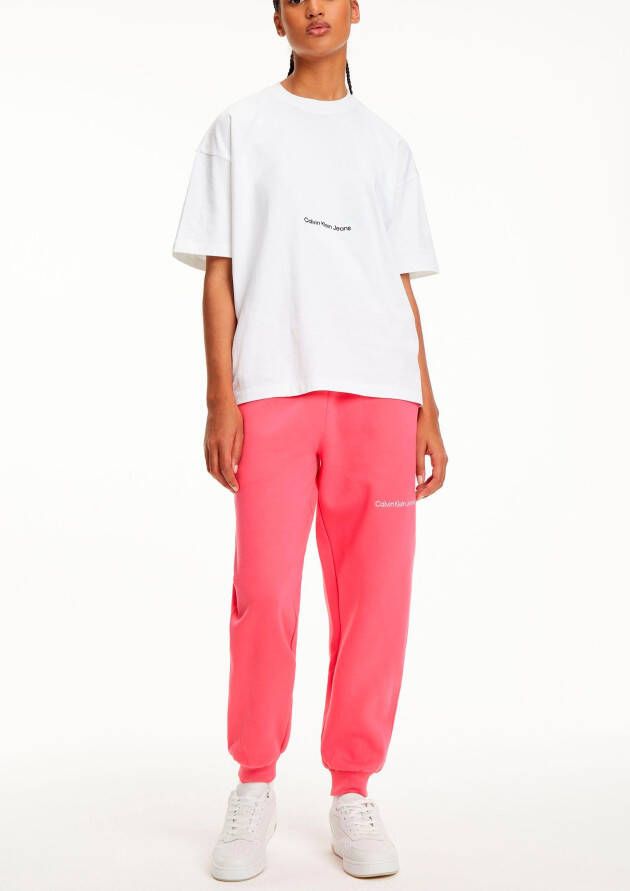 Calvin Klein T-shirt in oversized pasvorm